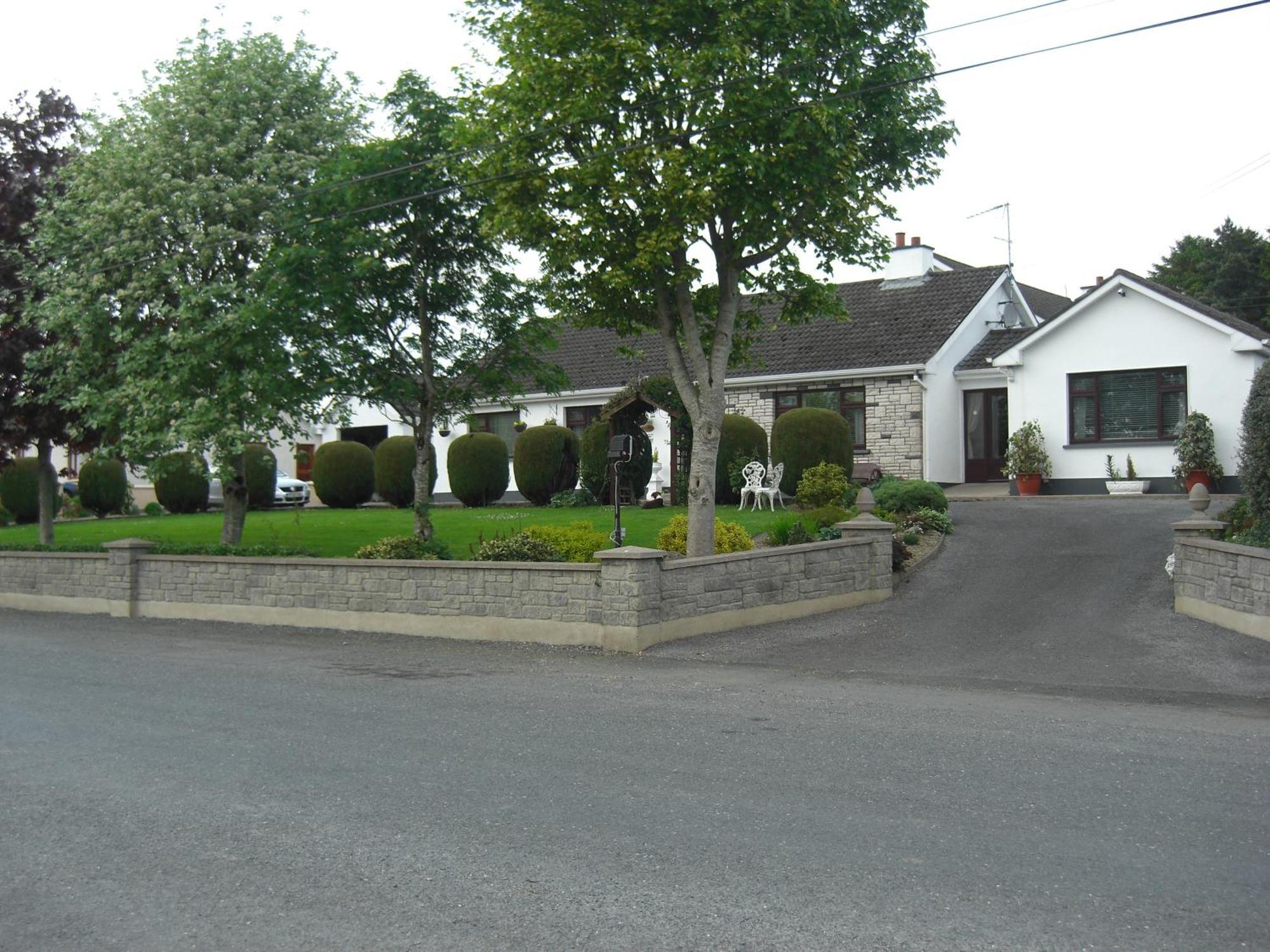 Fortview House Redhills エクステリア 写真